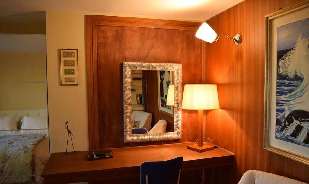Le Petite Resort B&B โรม ภายนอก รูปภาพ